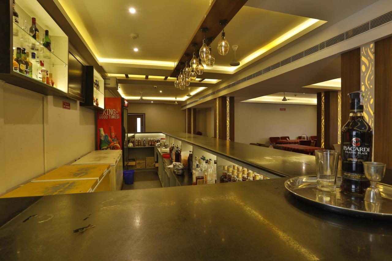 Hotel Panchavady Tiruvalla Dış mekan fotoğraf