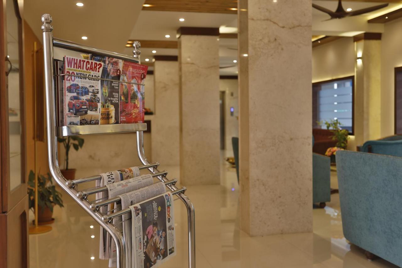 Hotel Panchavady Tiruvalla Dış mekan fotoğraf